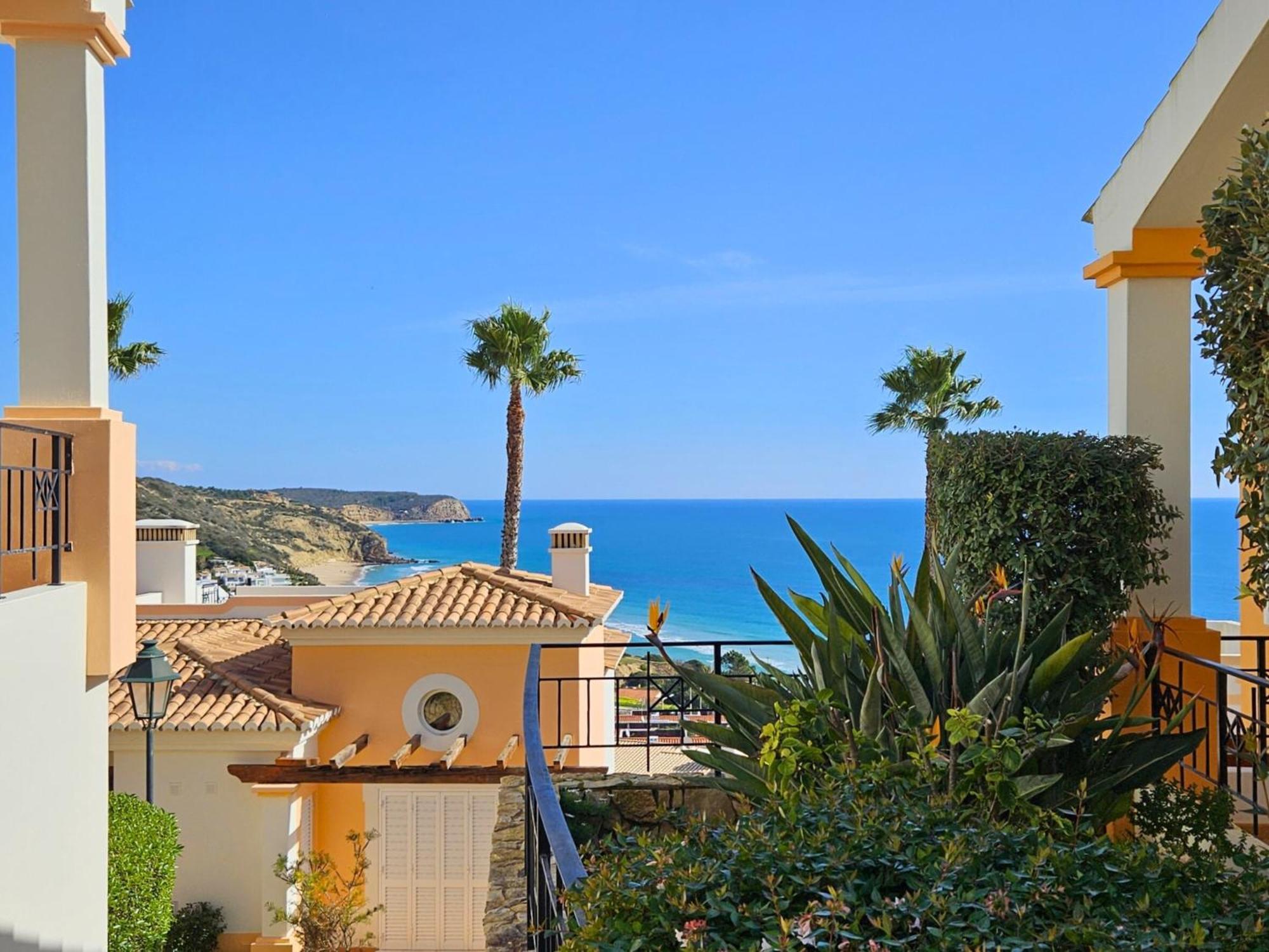 The View - Santo Antonio Villas, Golf & Spa Salema Exterior photo